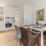 10 Eden Binz